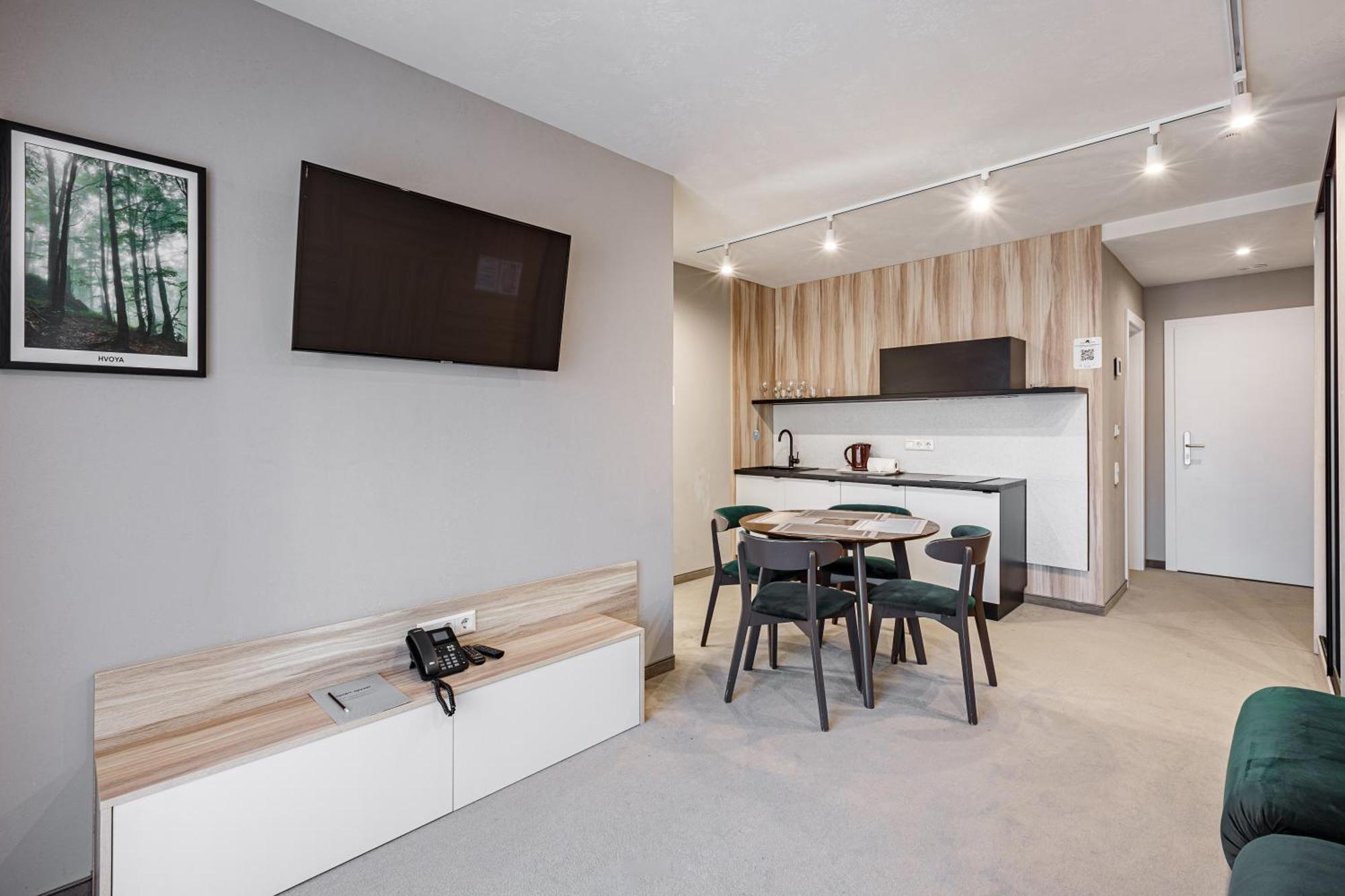 Hvoya Apart-Hotel & Spa บูโคเวล ภายนอก รูปภาพ